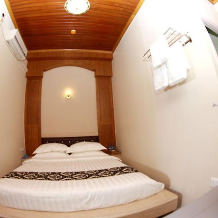 Sule Sapphire Inn Rangún Exteriér fotografie