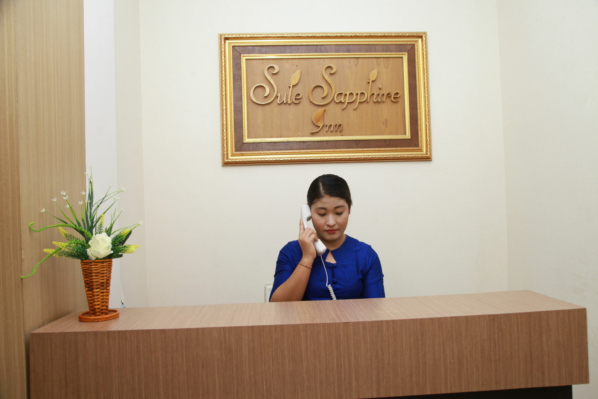 Sule Sapphire Inn Rangún Exteriér fotografie